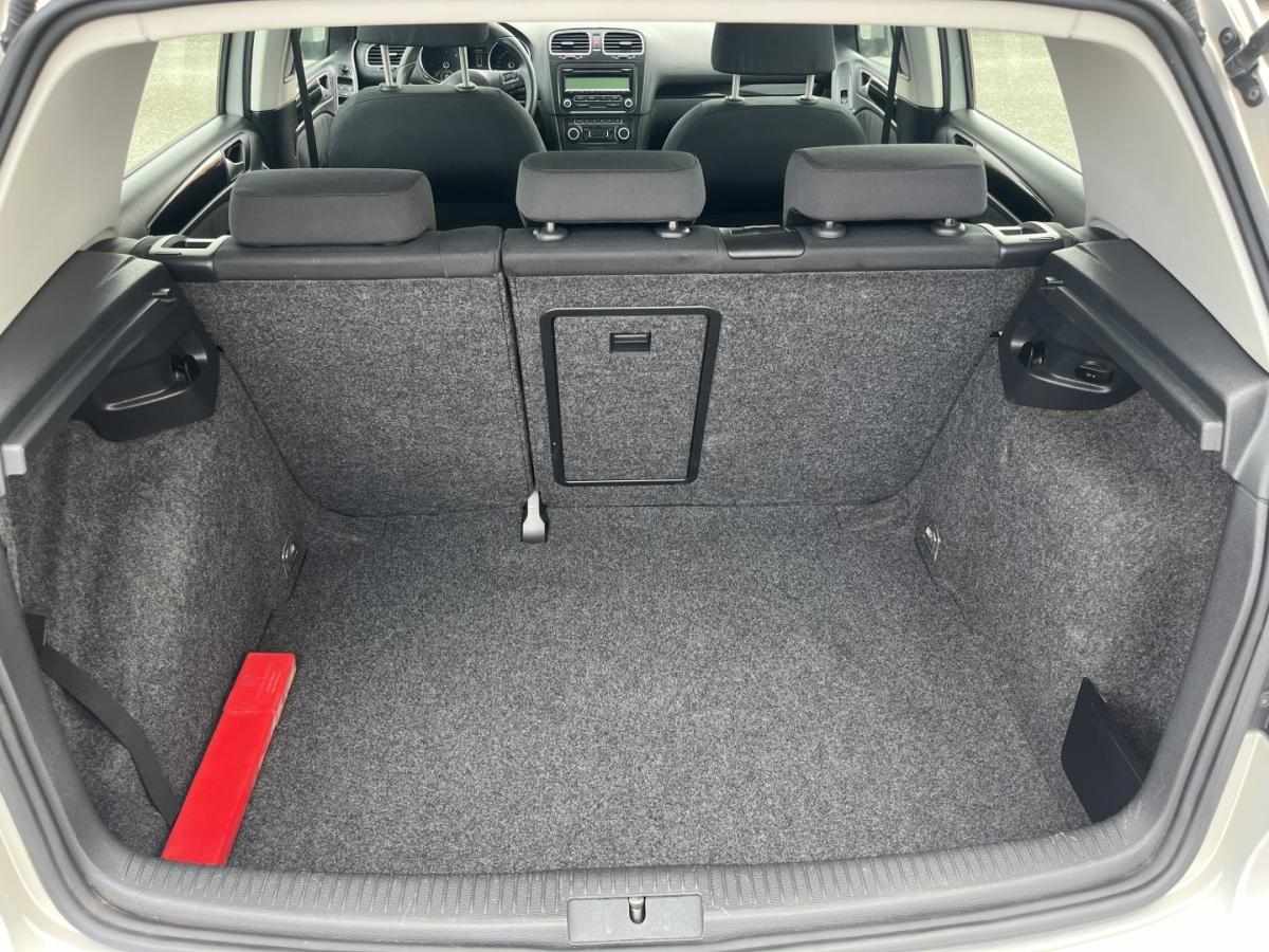 volkswagen-golf-2009-diesel-1968cc