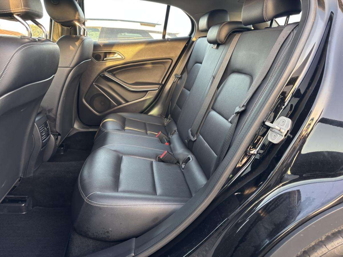 mercedes-benz-gla-2016-diesel-2143cc