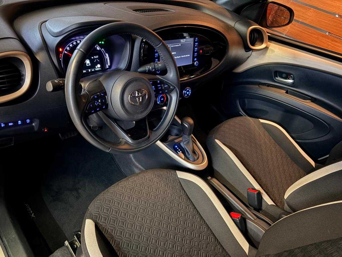 toyota-aygo-x-2023-gasolina-998cc