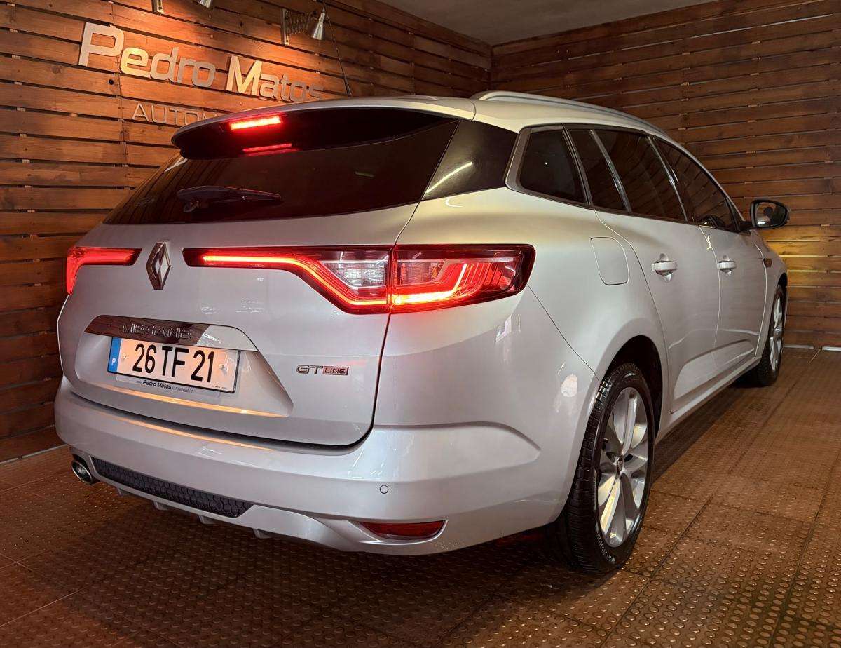 renault-megane-sport-tourer-2017-gasolina-1197cc