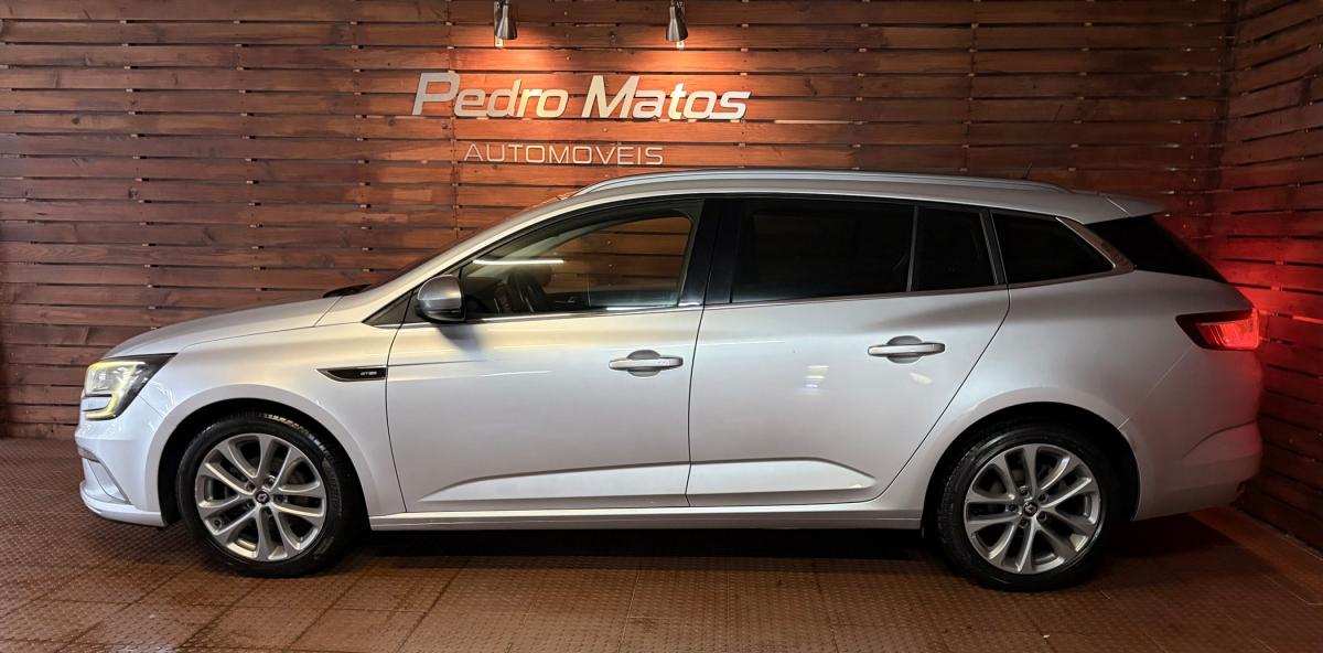 renault-megane-sport-tourer-2017-gasolina-1197cc