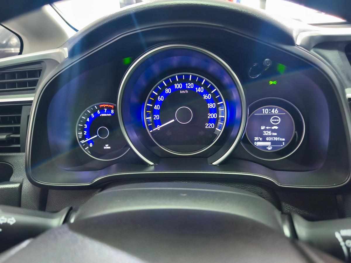 honda-jazz-1-3-i-vtec-2017-gasolina-1318cc