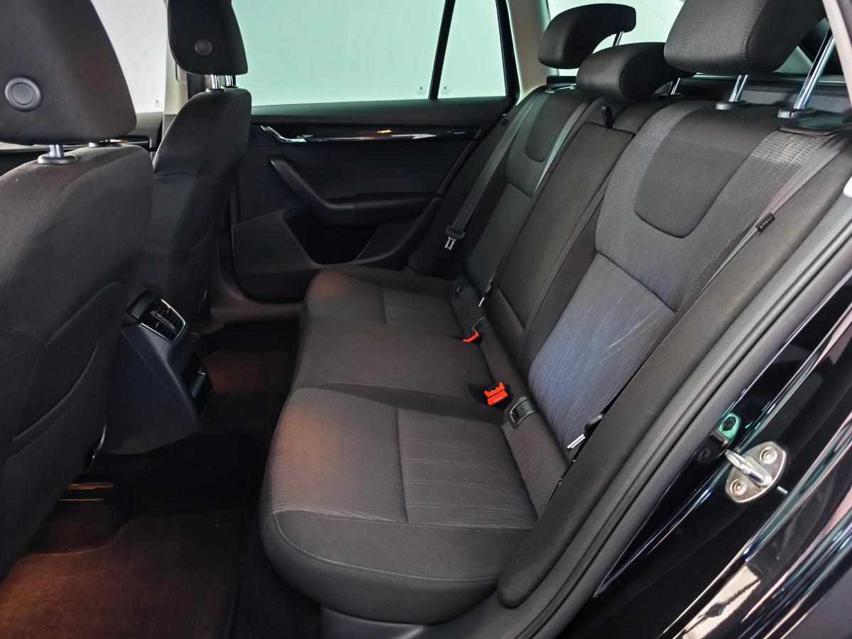 skoda-octavia-1-6-tdi-2017-diesel-1598cc