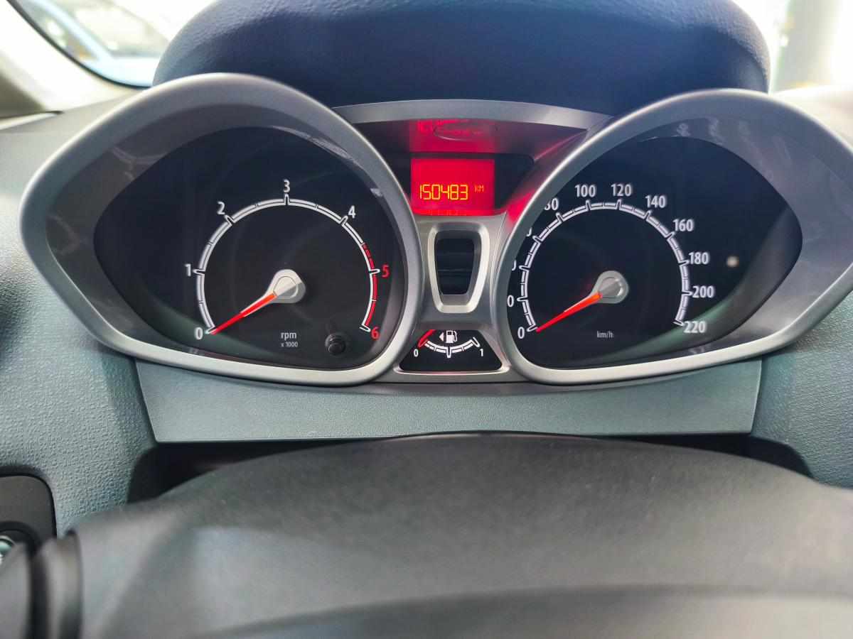 ford-fiesta-1-4-70cv-2010-diesel-1399cc