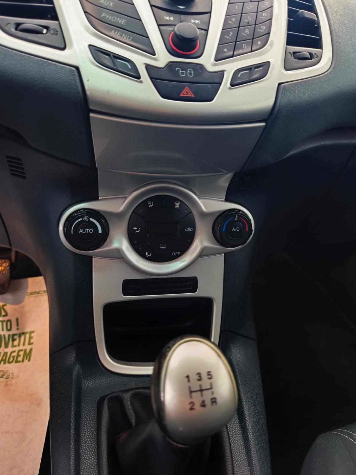 ford-fiesta-1-4-70cv-2010-diesel-1399cc