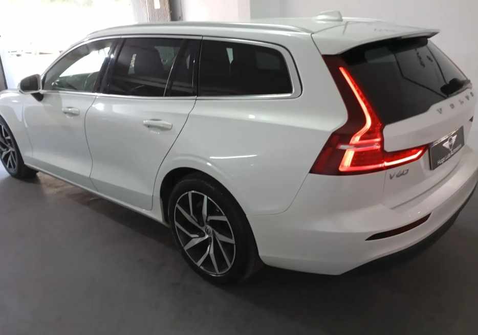 volvo-v60-2019-diesel-1969cc