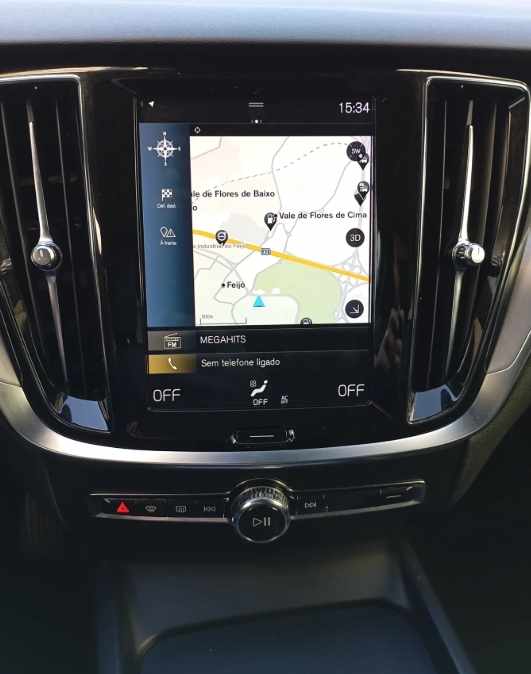volvo-v60-2019-diesel-1969cc