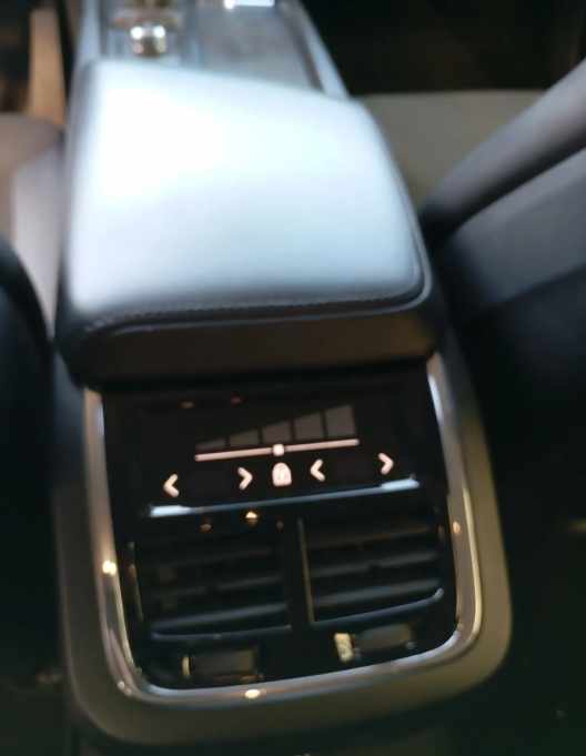 volvo-v60-2019-diesel-1969cc