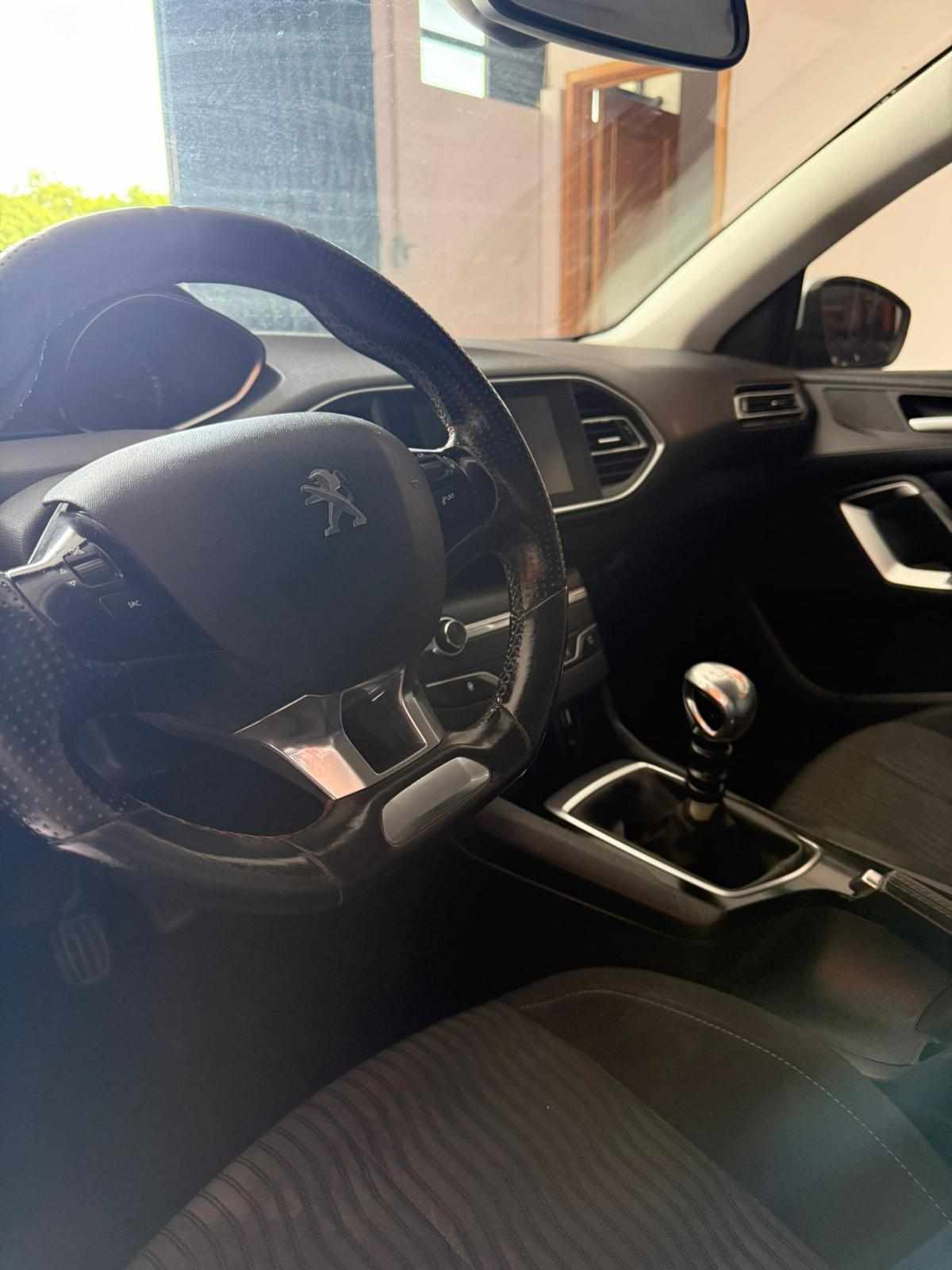 peugeot-308-1-6-bluehdi-fap-2015-diesel-1560cc