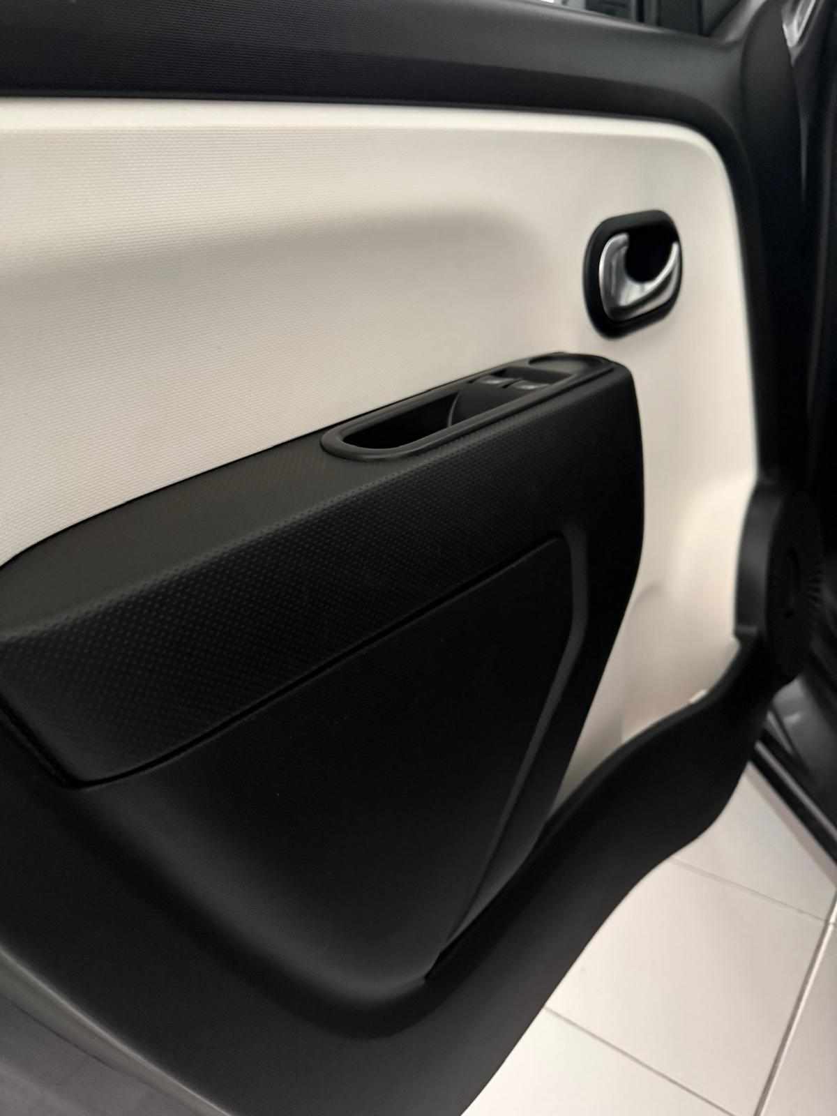 renault-twingo-1-0-69cv-2017-gasolina-999cc