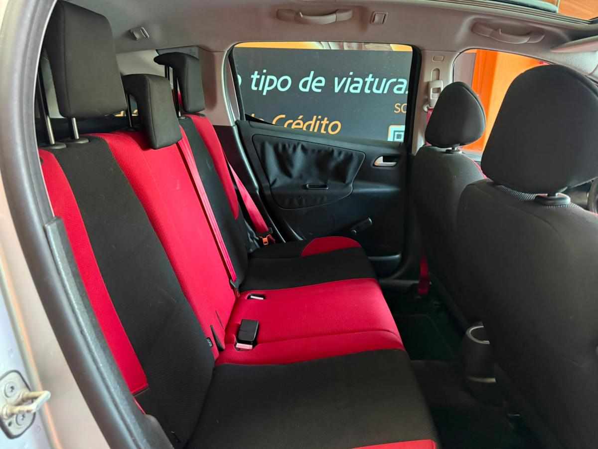 peugeot-207-1-4-hdi-2009-diesel-1398cc