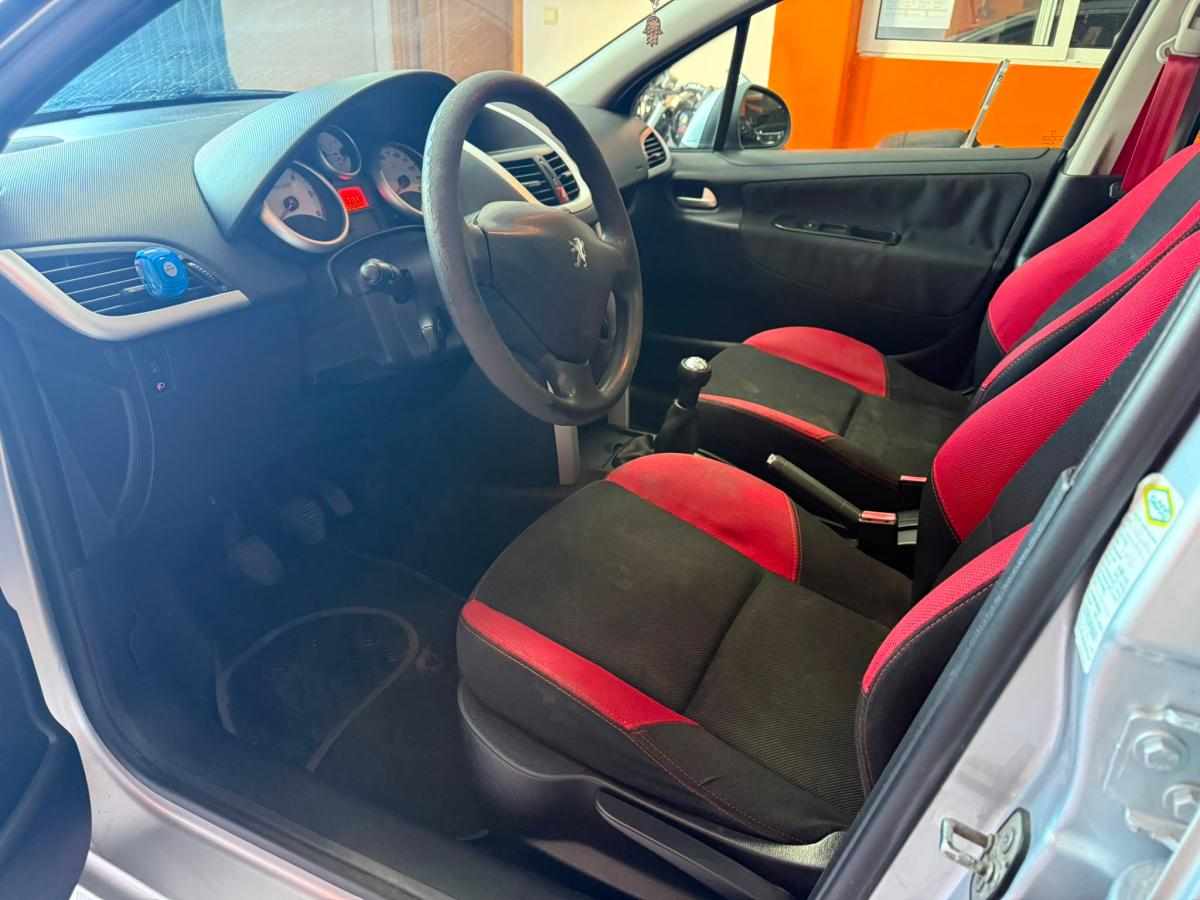 peugeot-207-1-4-hdi-2009-diesel-1398cc