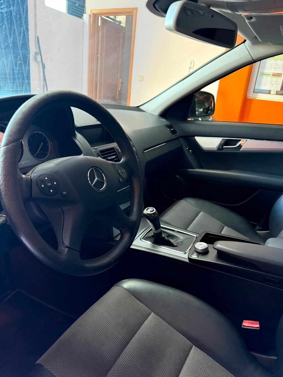 mercedes-benz-classe-c-c-220-cdi-2008-diesel-2148cc