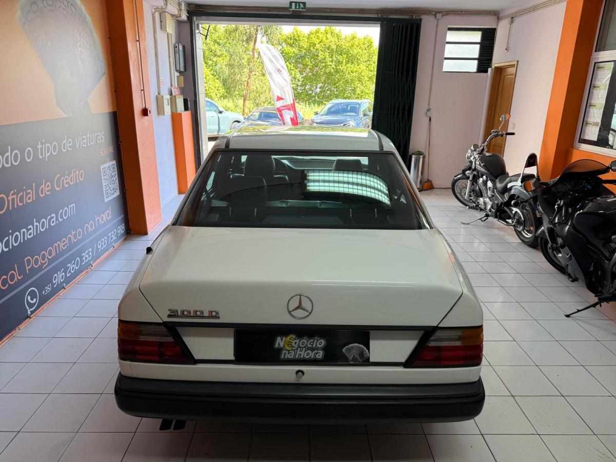mercedes-benz-classe-e-e-300-d-1987-diesel-2996cc