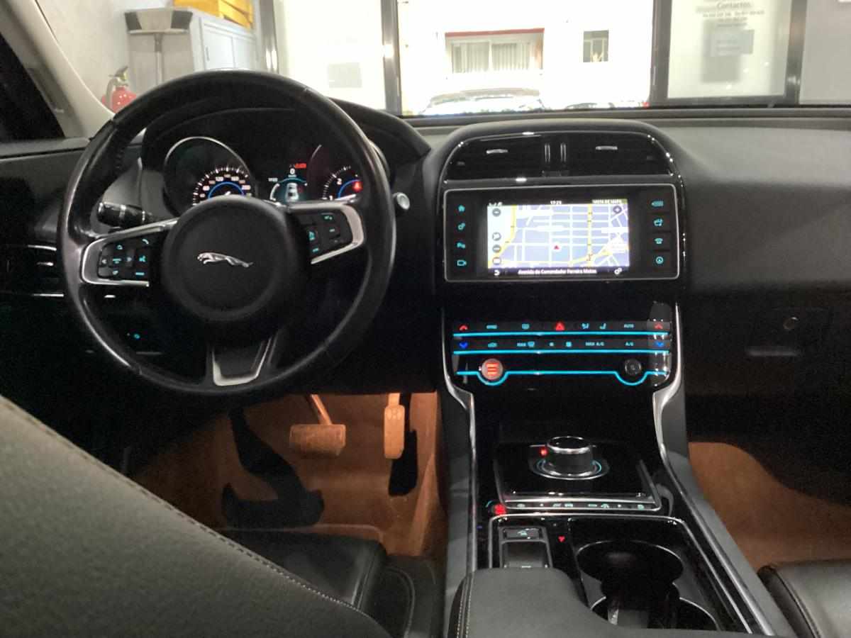 jaguar-xe-2-0-e-performance-2018-diesel-1999cc