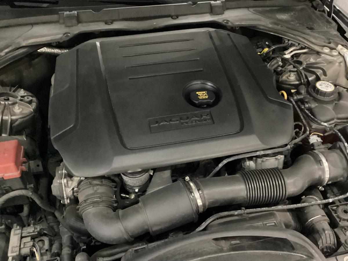 jaguar-xe-2-0-e-performance-2018-diesel-1999cc