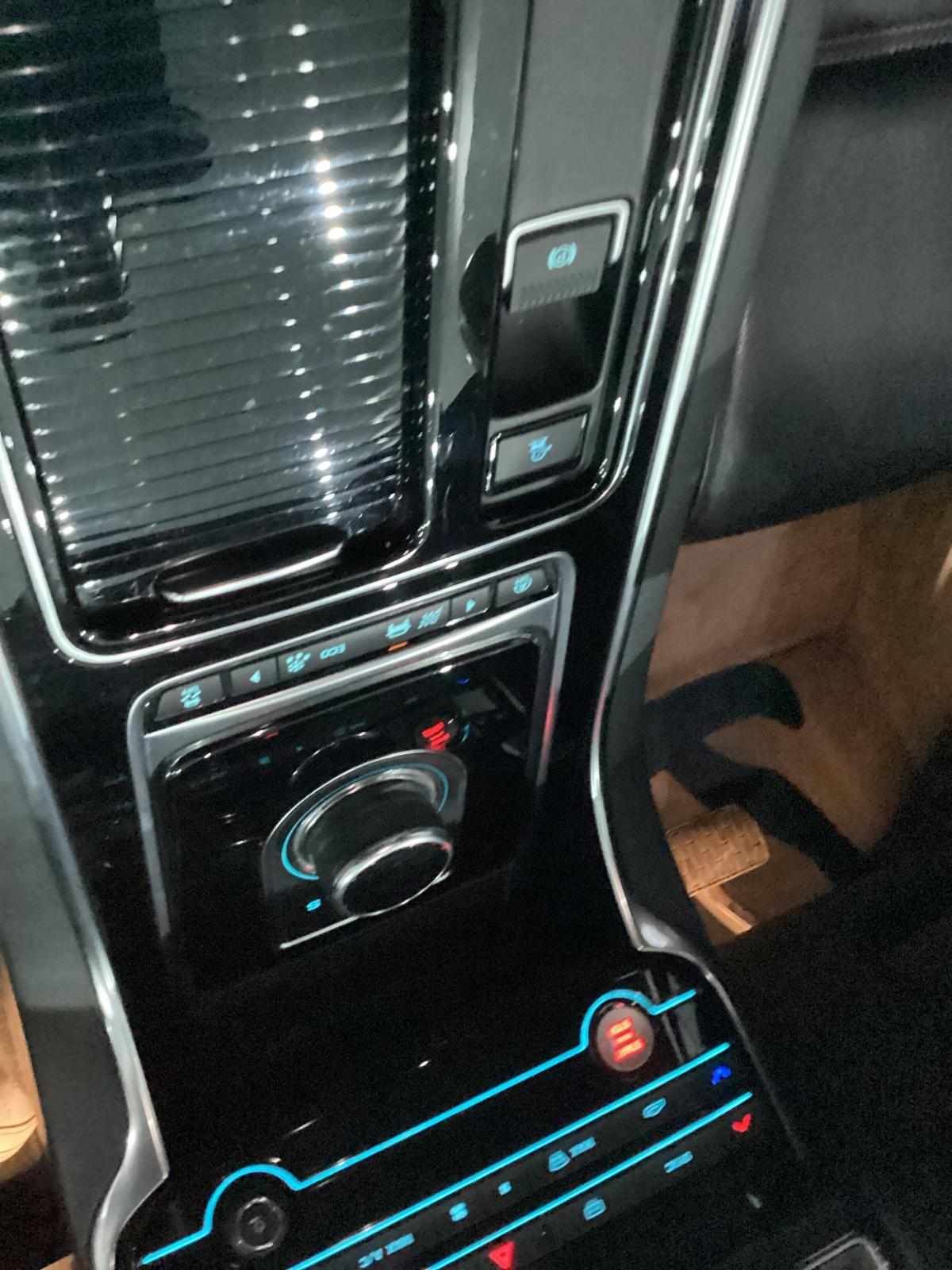 jaguar-xe-2-0-e-performance-2018-diesel-1999cc