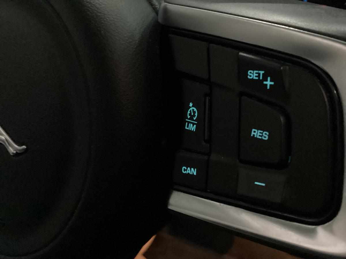 jaguar-xe-2-0-e-performance-2018-diesel-1999cc