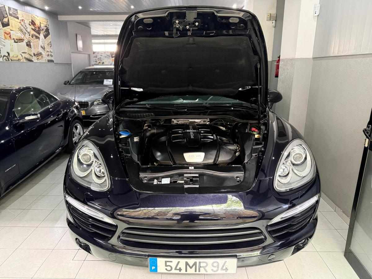 porsche-cayenne-3-0-v6-2012-diesel-2967cc