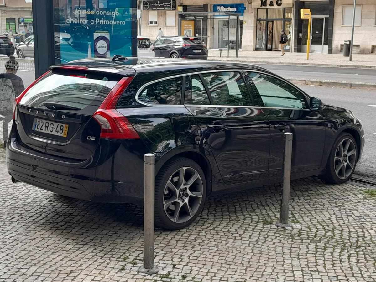 volvo-v60-d4-2-0-2016-diesel-2000cc