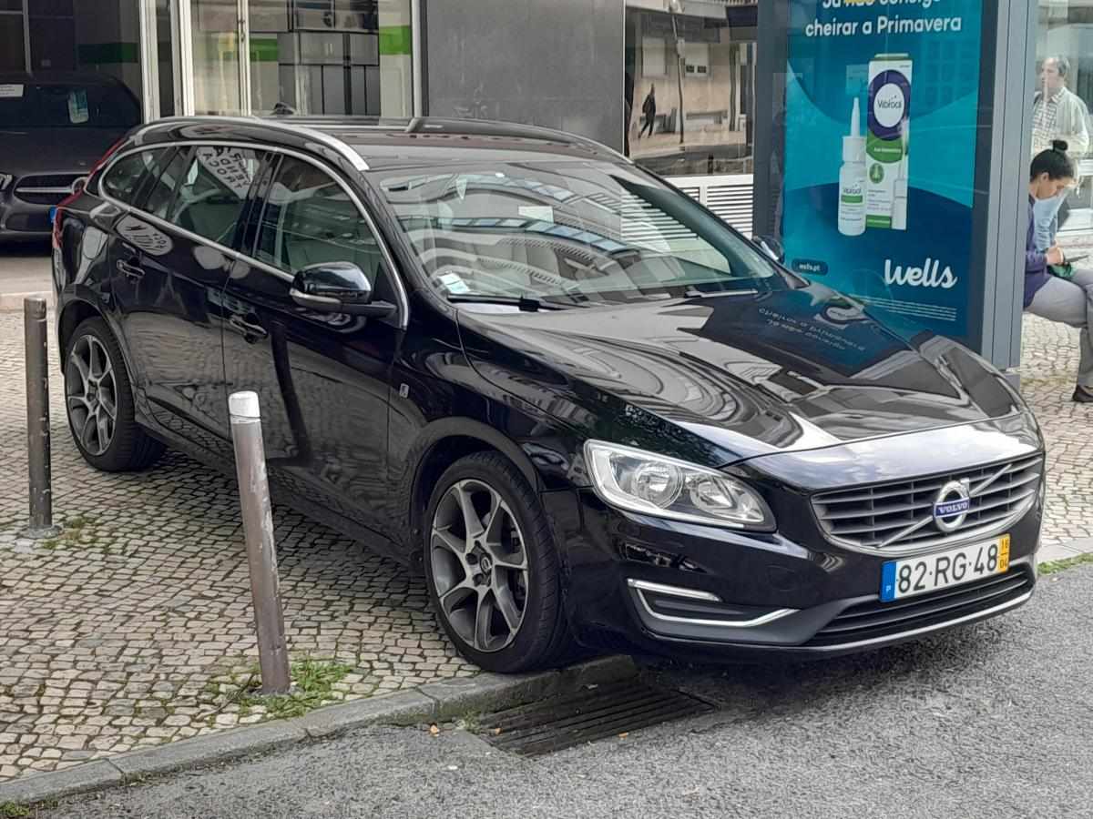 volvo-v60-d4-2-0-2016-diesel-2000cc