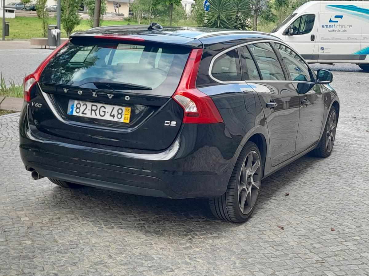 volvo-v60-d4-2-0-2016-diesel-2000cc