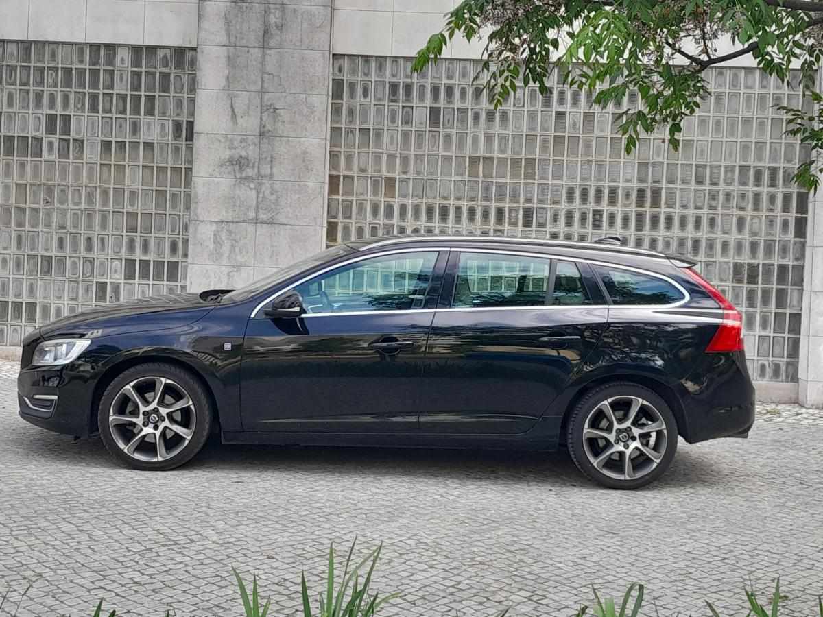 volvo-v60-d4-2-0-2016-diesel-2000cc