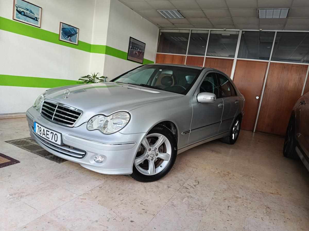 mercedes-benz-classe-c-c-220-cdi-2004-diesel-2148cc