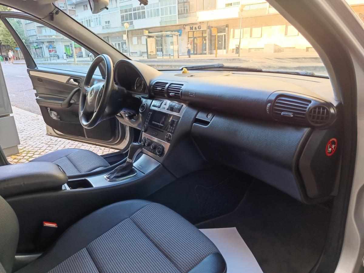 mercedes-benz-classe-c-c-220-cdi-2004-diesel-2148cc