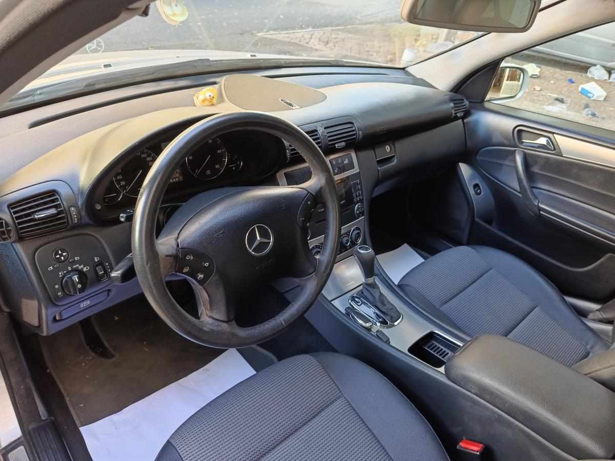 mercedes-benz-classe-c-c-220-cdi-2004-diesel-2148cc