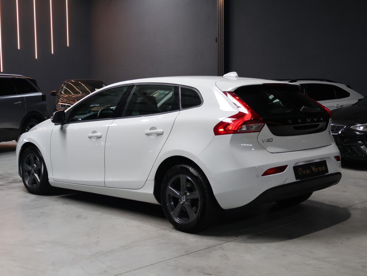 volvo-v40-2013-diesel-1560cc
