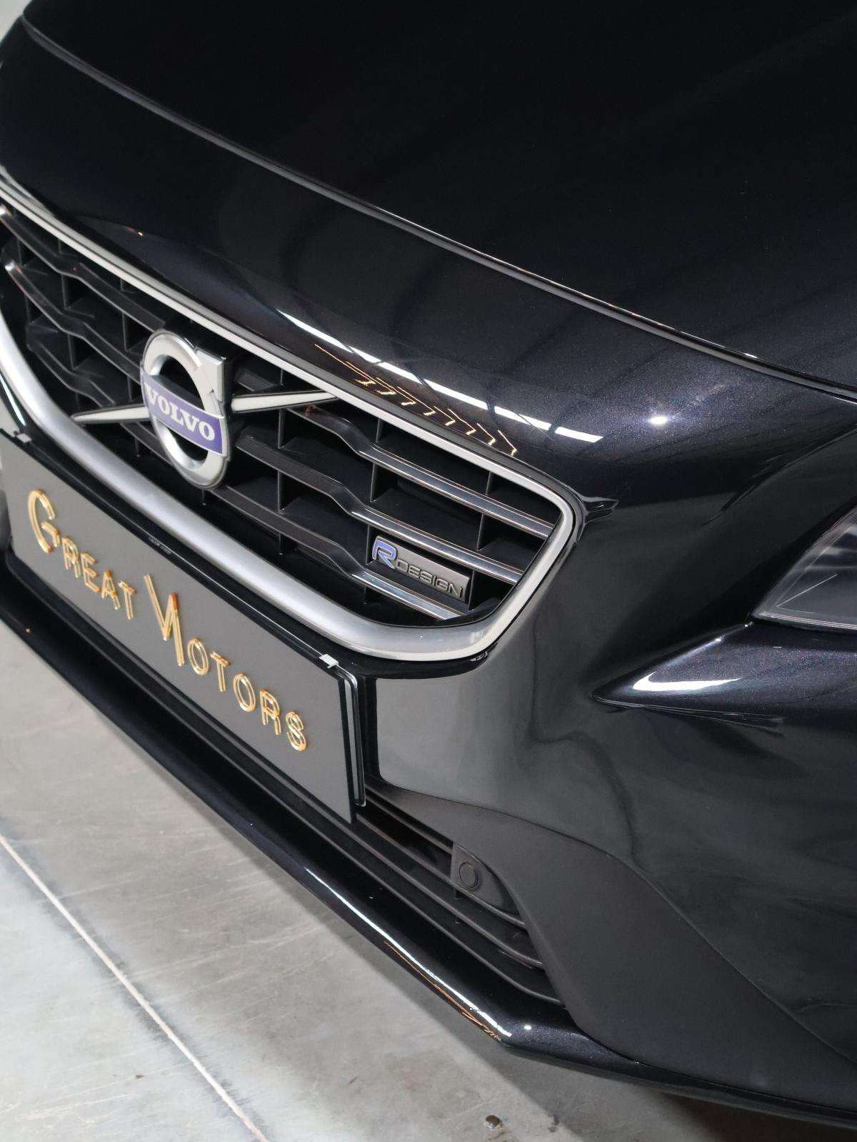 volvo-v40-2013-diesel-1560cc