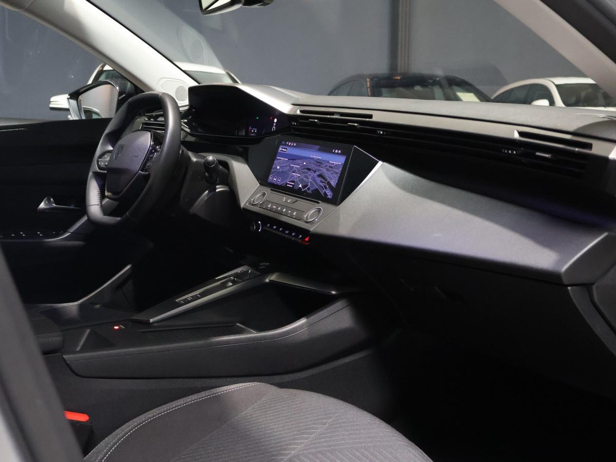 peugeot-308-2023-gasolina-1199cc