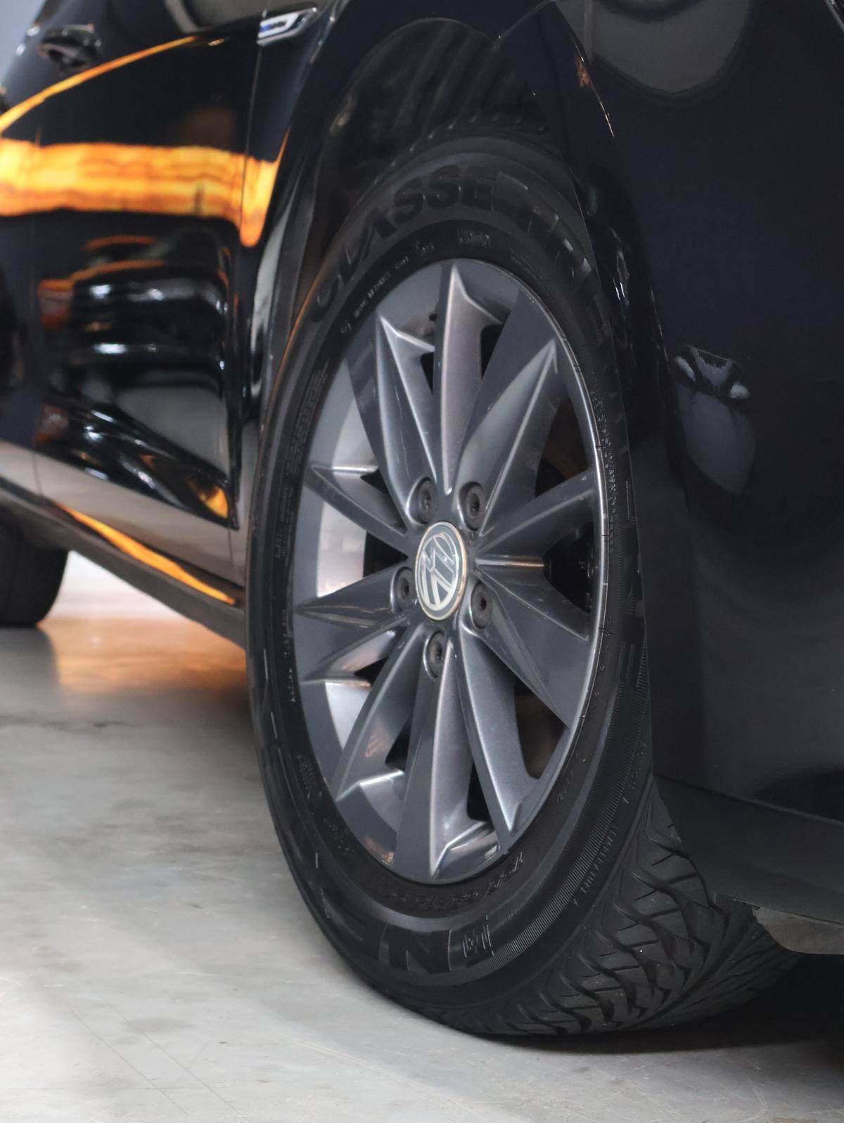 volkswagen-golf-2016-diesel-1598cc
