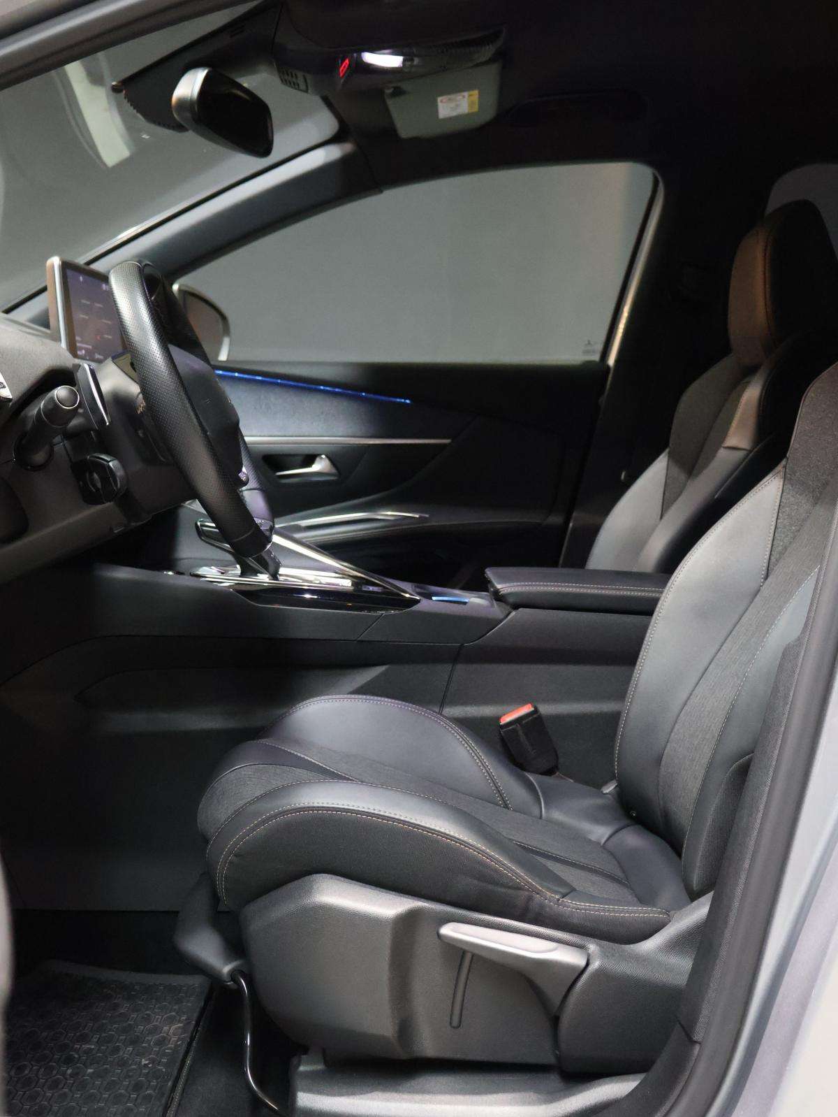 peugeot-5008-2020-gasolina-1199cc