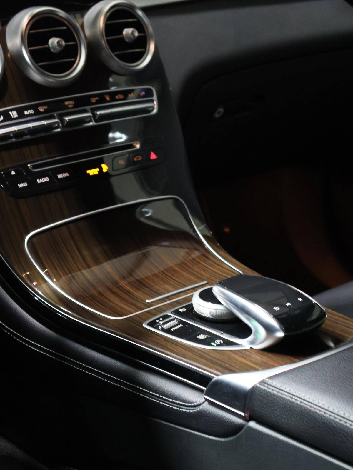 mercedes-benz-glc-2017-diesel-2143cc