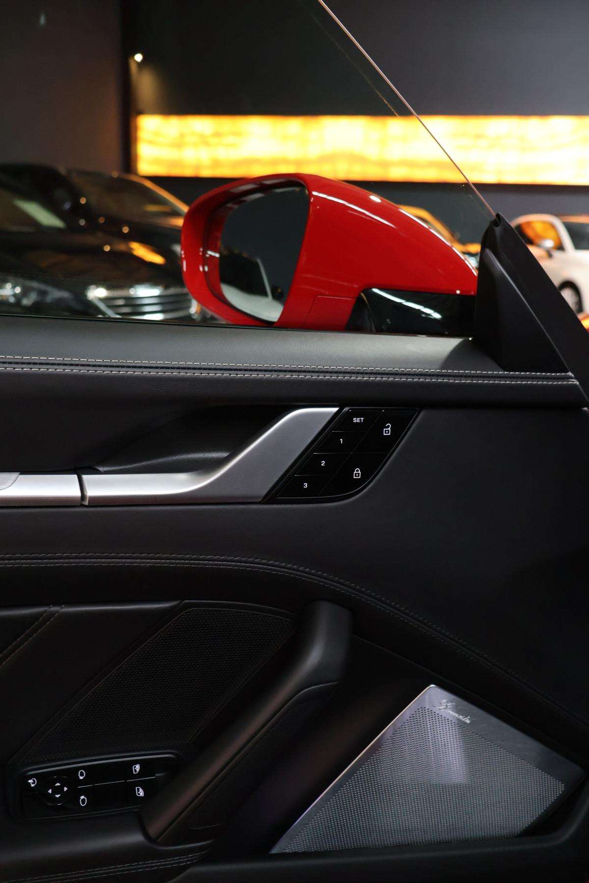 porsche-992-2020-gasolina-3745cc