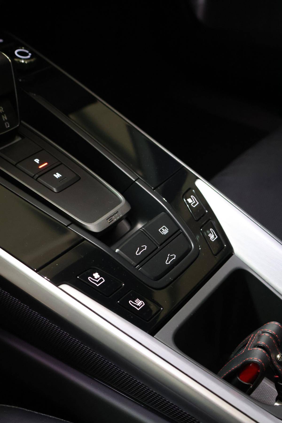 porsche-992-2020-gasolina-3745cc