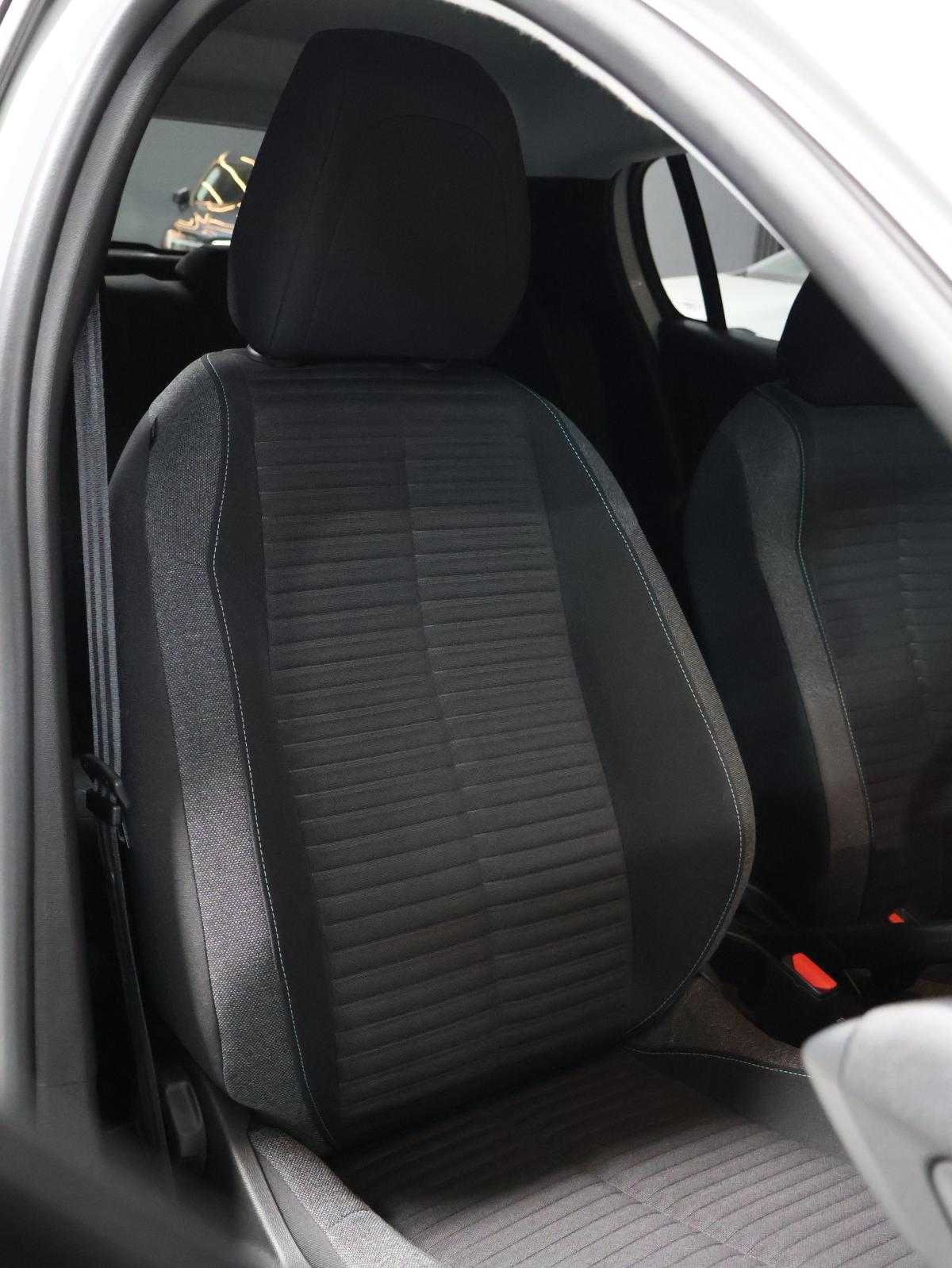 peugeot-208-2021-gasolina-1199cc