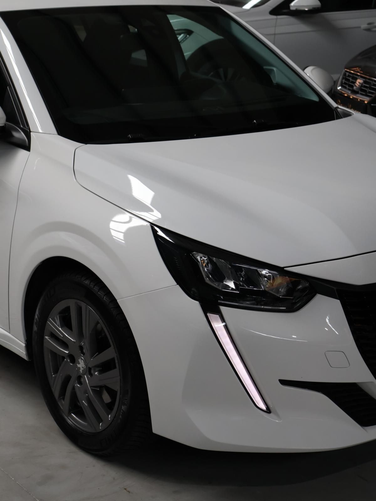 peugeot-208-2021-gasolina-1199cc