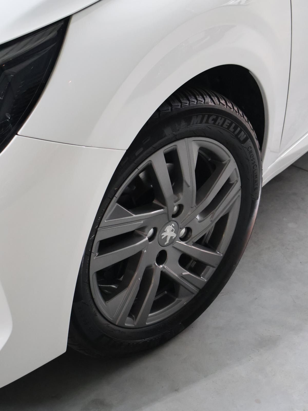 peugeot-208-2021-gasolina-1199cc