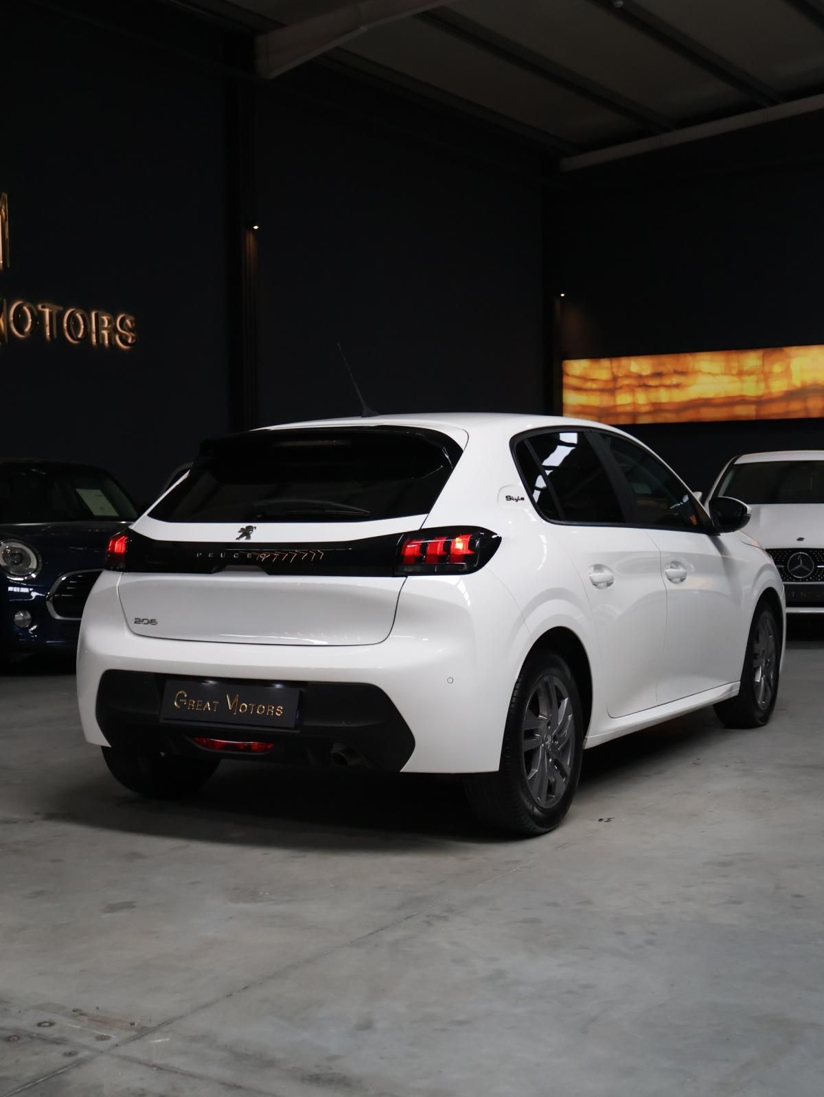 peugeot-208-2021-gasolina-1199cc