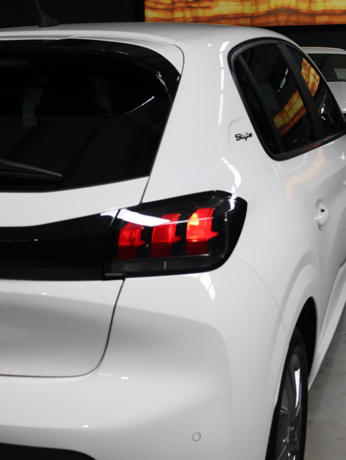 peugeot-208-2021-gasolina-1199cc