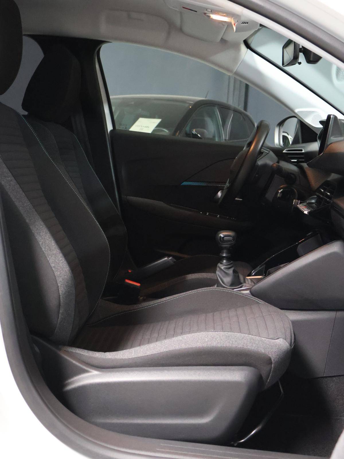 peugeot-208-2021-gasolina-1199cc