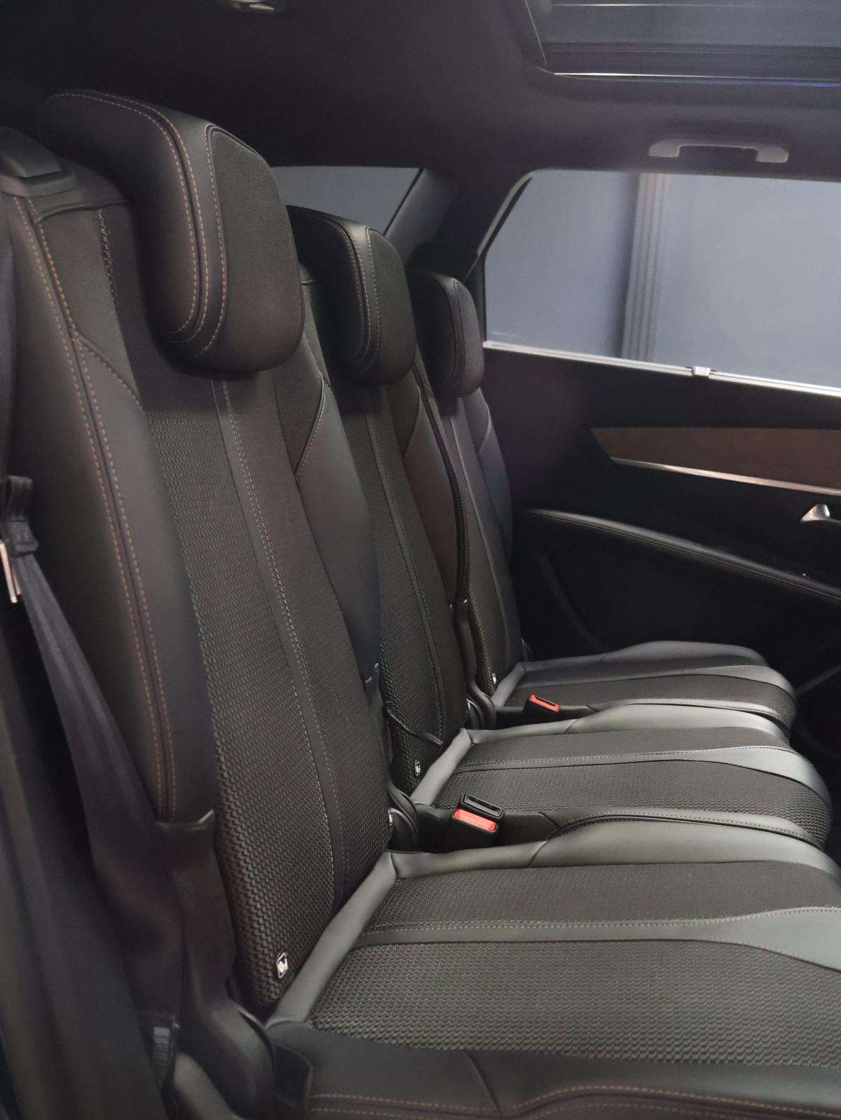 peugeot-5008-2022-gasolina-1199cc