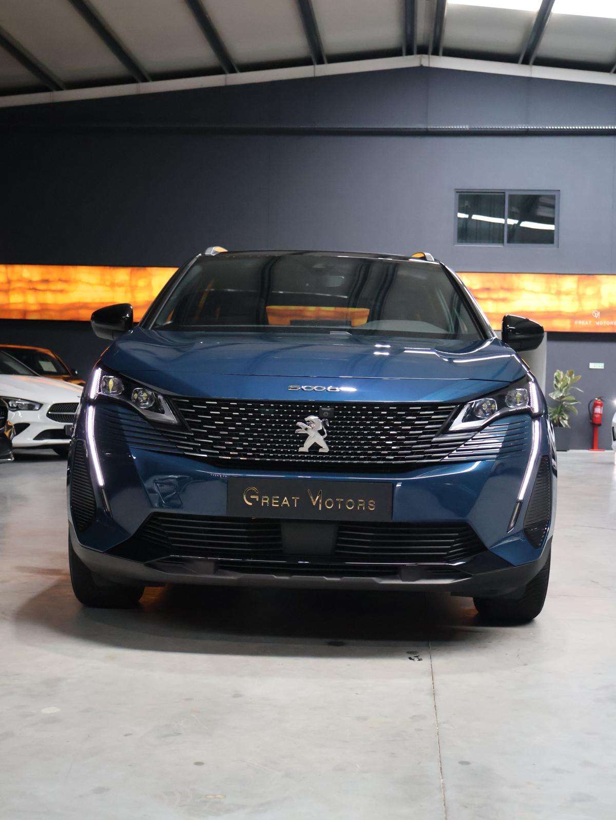 peugeot-5008-2022-gasolina-1199cc