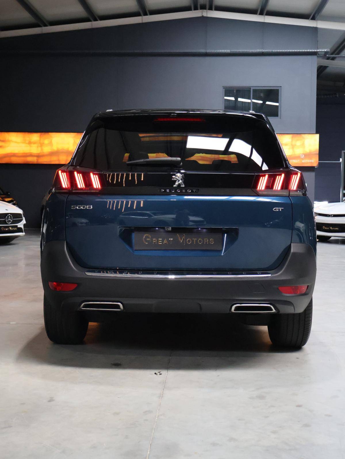 peugeot-5008-2022-gasolina-1199cc