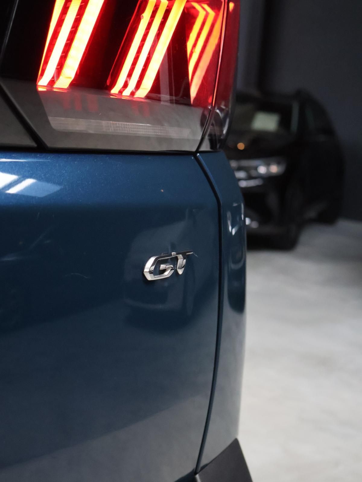 peugeot-5008-2022-gasolina-1199cc