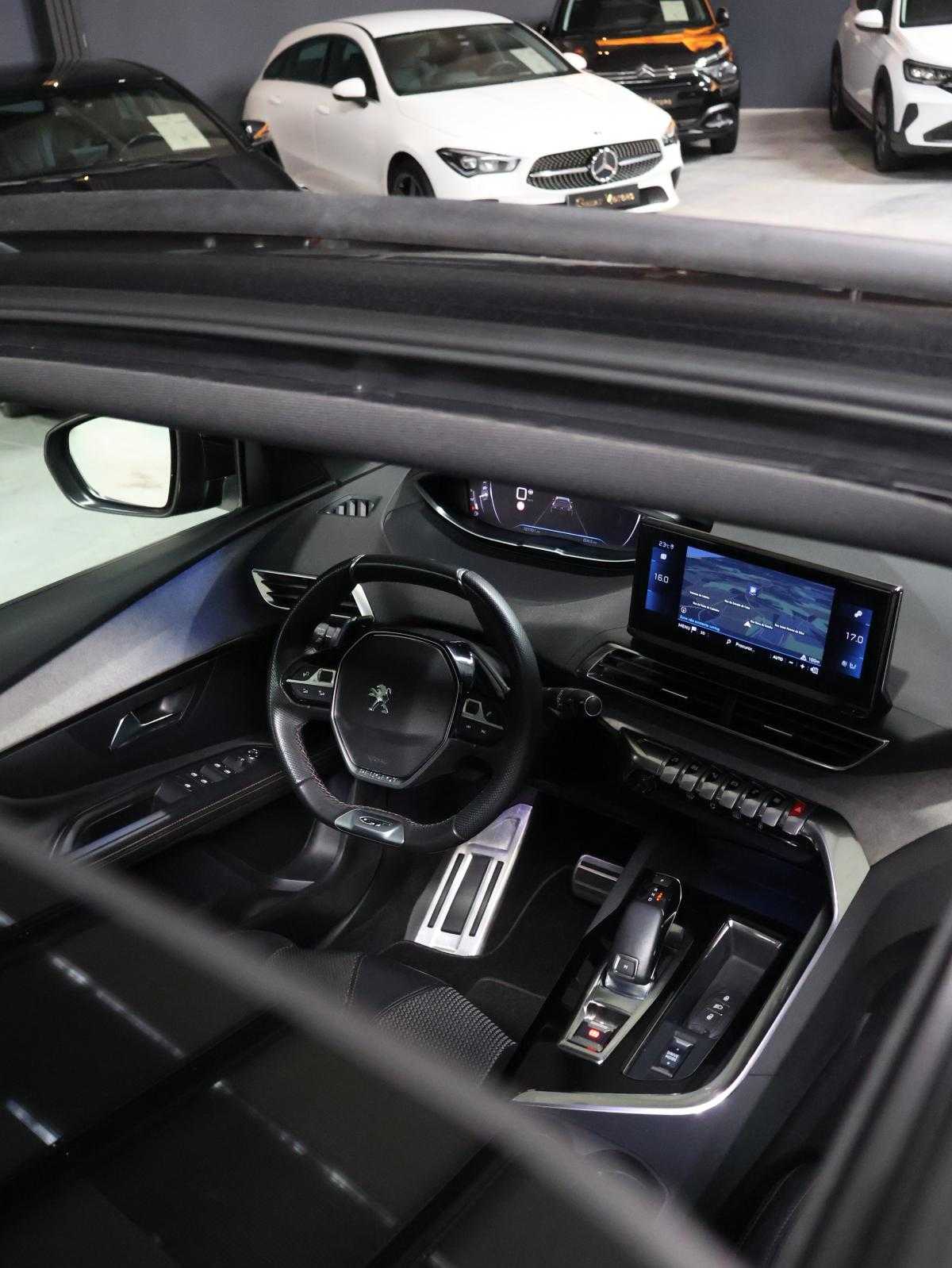 peugeot-5008-2022-gasolina-1199cc