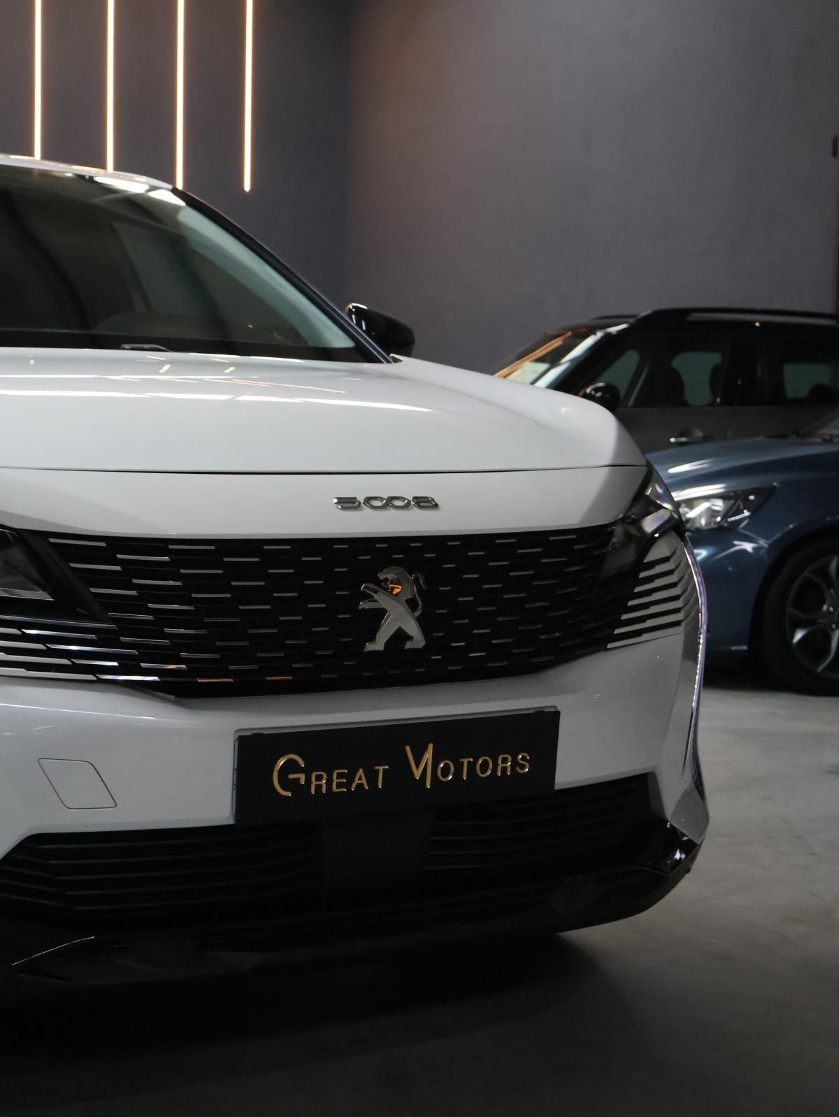 peugeot-5008-2022-diesel-1499cc